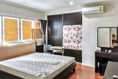 Condominio de 2 dormitorios en Bangkok, Tailandia № 126707 - foto 7