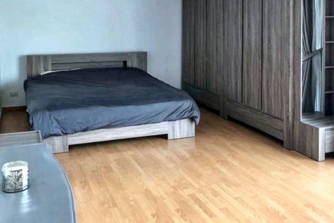 Condominio de 3 dormitorios en Khlong Toei, Bangkok, Tailandia № 126708 - foto 5
