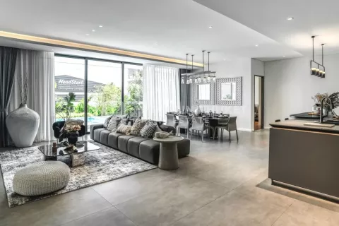 Casa de 4 dormitorios en Phuket, Tailandia № 131089