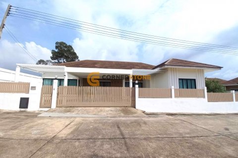 Studio in Bang Sare, Thailand № 119846