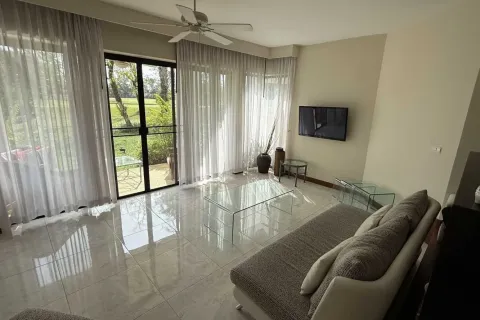 Condominio de 1 dormitorio en Bang Tao, Tailandia № 120895 - foto 2