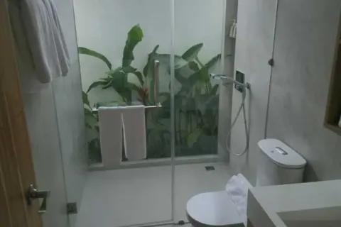 Casa de 3 dormitorios en Bang Tao, Tailandia № 120892 - foto 7