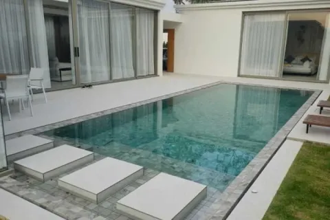 Casa de 3 dormitorios en Bang Tao, Tailandia № 120892 - foto 2