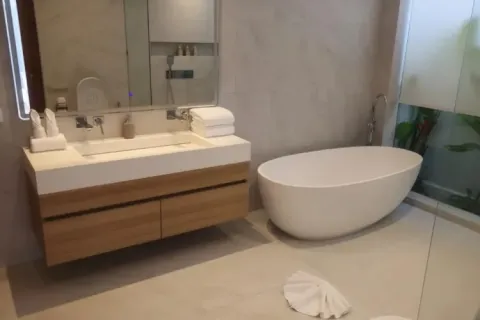 Casa de 3 dormitorios en Bang Tao, Tailandia № 120892 - foto 13