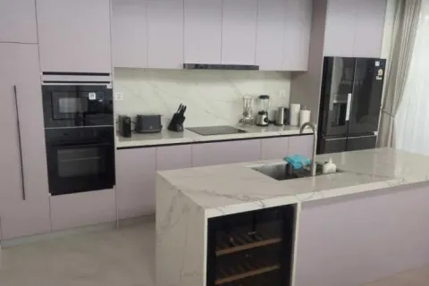Casa de 3 dormitorios en Bang Tao, Tailandia № 120892 - foto 5
