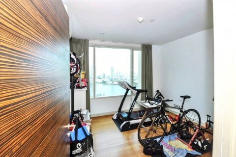 Condominio de 3 dormitorios en Khlong San, Bangkok, Tailandia № 132856 - foto 4