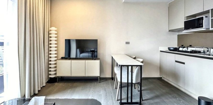 Condominio de 1 dormitorio en Khlong Toei, Bangkok, Tailandia № 132859