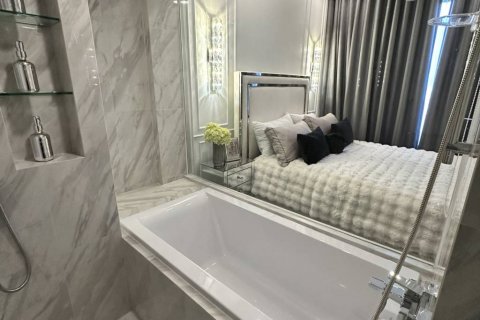 Condominio de 1 dormitorio en Khlong Toei, Bangkok, Tailandia № 132860 - foto 10