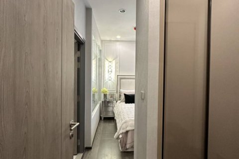 Condominio de 1 dormitorio en Khlong Toei, Bangkok, Tailandia № 132860 - foto 9