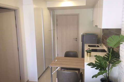 Condominio de 1 dormitorio en Din Daeng, Bangkok, Tailandia № 76374 - foto 5