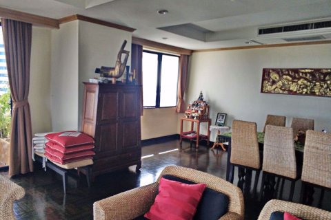 Condominio de 3 dormitorios en Yan Nawa, Bangkok, Tailandia № 76378 - foto 5