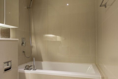 Condominio de 2 dormitorios en Watthana, Bangkok, Tailandia № 76380 - foto 27