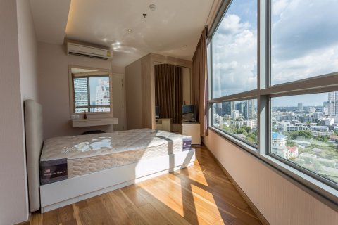 Condominio de 2 dormitorios en Watthana, Bangkok, Tailandia № 76380 - foto 24