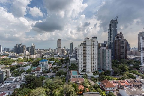 Condominio de 2 dormitorios en Watthana, Bangkok, Tailandia № 76380 - foto 17