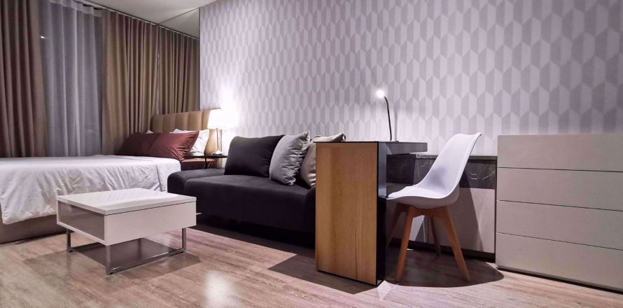 Estudio en el condominio en Bangkok, Tailandia en RHYTHM EKKAMAI ESTATE  № 77862
