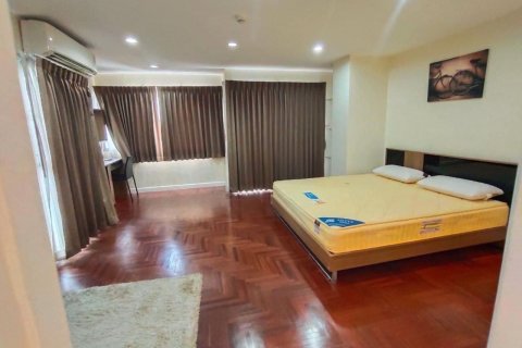Condominio de 2 dormitorios en Bang Rak, Bangkok, Tailandia № 85279 - foto 6
