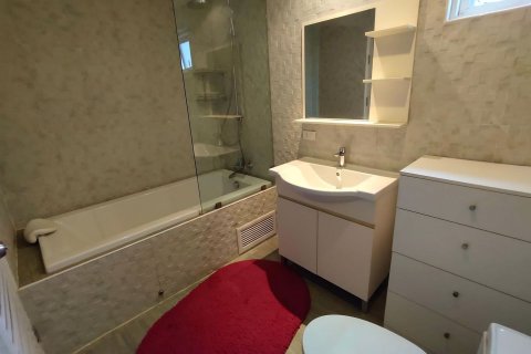 Condominio de 2 dormitorios en Bang Rak, Bangkok, Tailandia № 85279 - foto 10