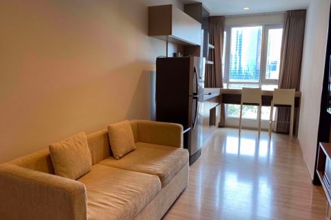 Eigentumswohnung in Bangkok, Thailand, 1 Schlafzimmer in Rhythm Sathorn - Narathiwas  № 77599