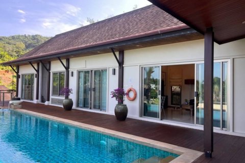 Villa in Phuket, Thailand 3 Schlafzimmer № 132507