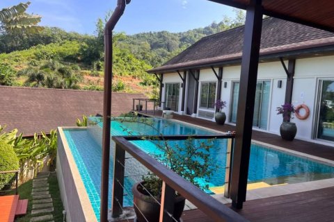 Chalet de 3 dormitorios en Phuket, Tailandia № 132507 - foto 2
