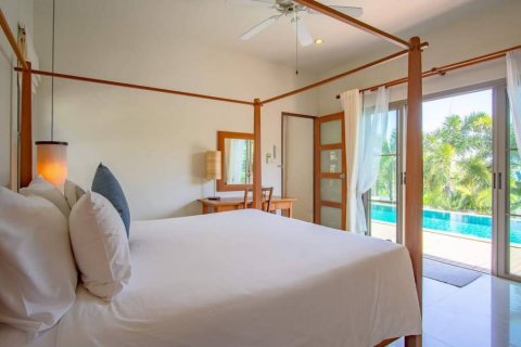 Chalet de 3 dormitorios en Phuket, Tailandia № 132507 - foto 6