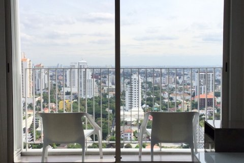 Condo in Bangkok, Thailand, 2 bedrooms № 143387 - photo 6