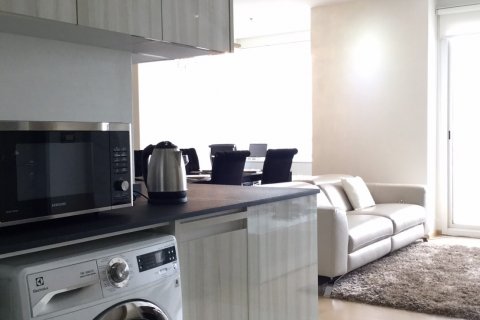 Condo in Bangkok, Thailand, 2 bedrooms № 143387 - photo 3