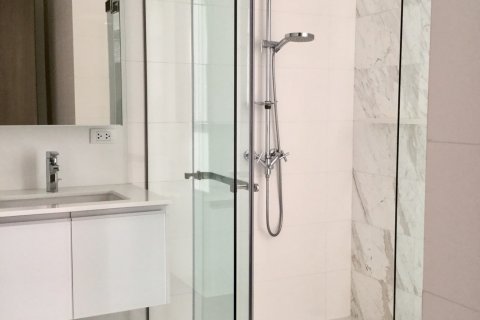 Condo in Bangkok, Thailand, 2 bedrooms № 143387 - photo 10