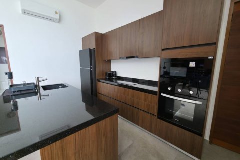 Chalet de 4 dormitorios en Surat Thani, Tailandia № 126676 - foto 10