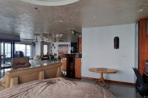 Condominio de 2 dormitorios en Pattaya, Tailandia № 126675 - foto 5