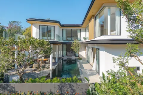 Villa in Phuket, Thailand 5 bedrooms № 107476