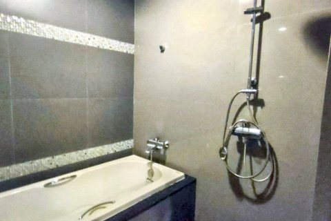 Condominio de 1 dormitorio en Khlong Toei, Bangkok, Tailandia № 132867 - foto 7