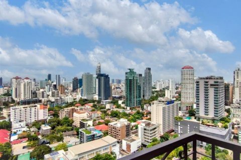 Condominio de 1 dormitorio en Khlong Toei, Bangkok, Tailandia № 132867 - foto 4