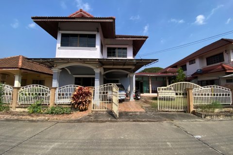 Maison à Chiang Mai, Thaïlande 4 chambres № 119914