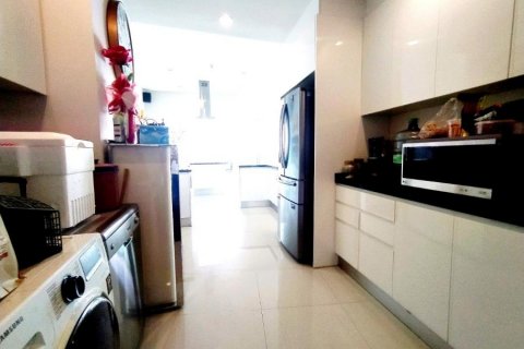 Condominio de 4 dormitorios en Pattaya, Tailandia № 130097 - foto 7
