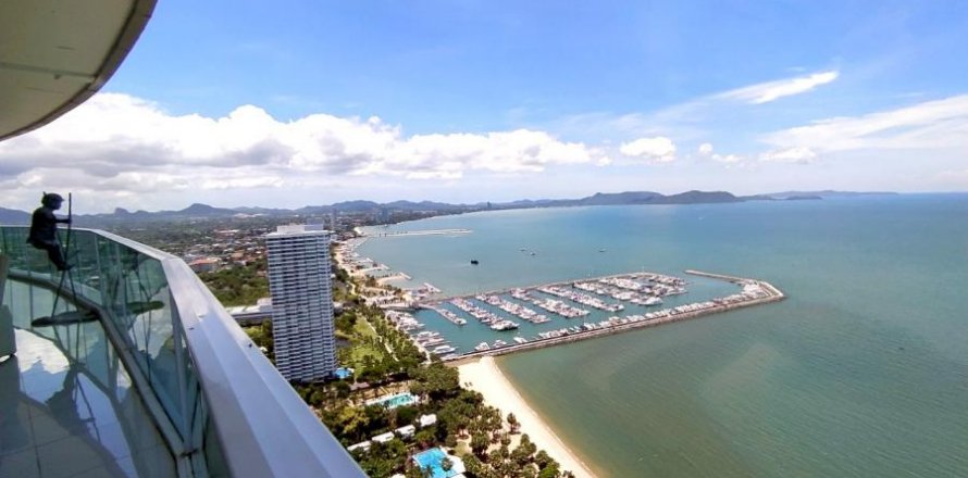 Condominio de 4 dormitorios en Pattaya, Tailandia № 130097