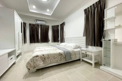 Casa de 3 dormitorios en Pattaya, Tailandia № 116284 - foto 6