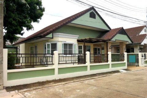 House in Pattaya, Thailand 3 bedrooms № 116284