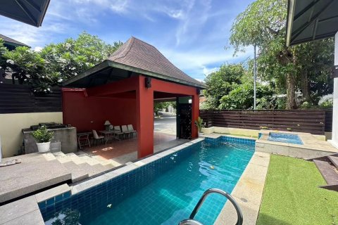 House in Pattaya, Thailand 4 bedrooms № 116286