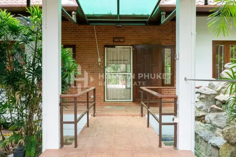 Casa de 4 dormitorios en Chalong, Tailandia № 131500 - foto 24