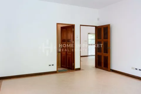 Casa de 4 dormitorios en Chalong, Tailandia № 131500 - foto 19