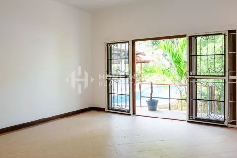 Casa de 4 dormitorios en Chalong, Tailandia № 131500 - foto 18