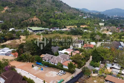 Casa de 4 dormitorios en Chalong, Tailandia № 131500 - foto 30