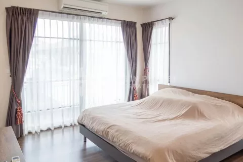 Casa de 3 dormitorios en Phuket, Tailandia № 131707 - foto 9