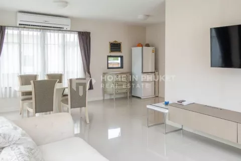 Casa de 3 dormitorios en Phuket, Tailandia № 131707 - foto 4