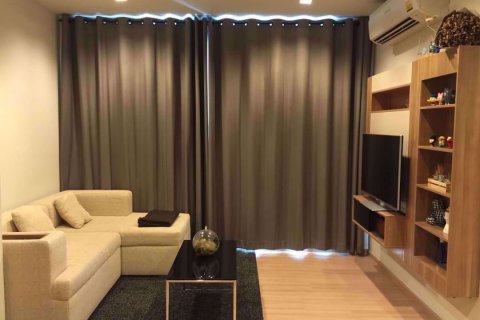 Sobre plano Rhythm Sathorn - Narathiwas en Bangkok, Tailandia № 36312 - foto 2