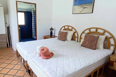 Chalet de 2 dormitorios en Ko Samui, Tailandia № 123801 - foto 6
