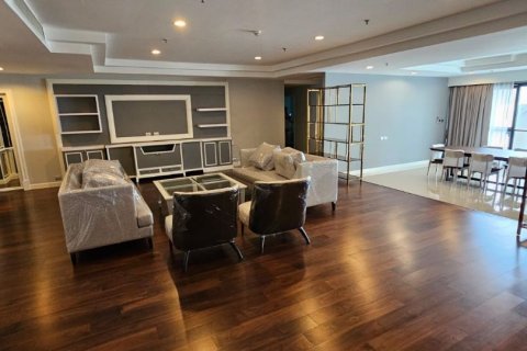 คอนโดมิเนียมในวัฒนา, กรุงเทพฯ, ประเทศไทย, 3 ห้องนอน № 123682 - รูปถ่าย 2