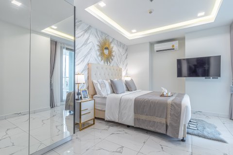 Apartamento de 384 dormitorios en Pattaya, Tailandia № 130412 - foto 7
