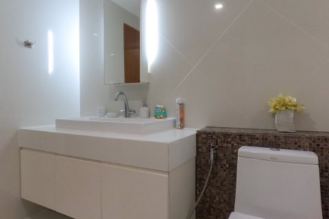 Apartamento de 385 dormitorios en Pattaya, Tailandia № 130408 - foto 16